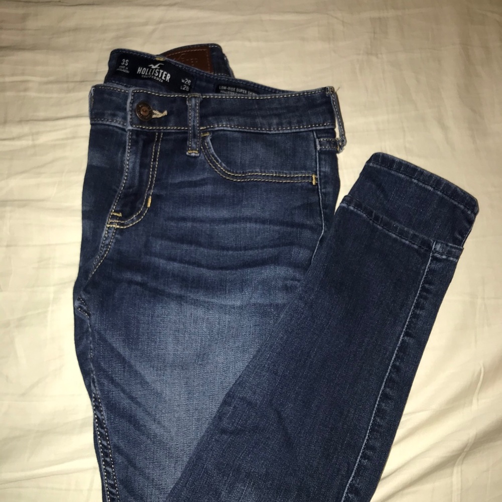 Hollister jeans